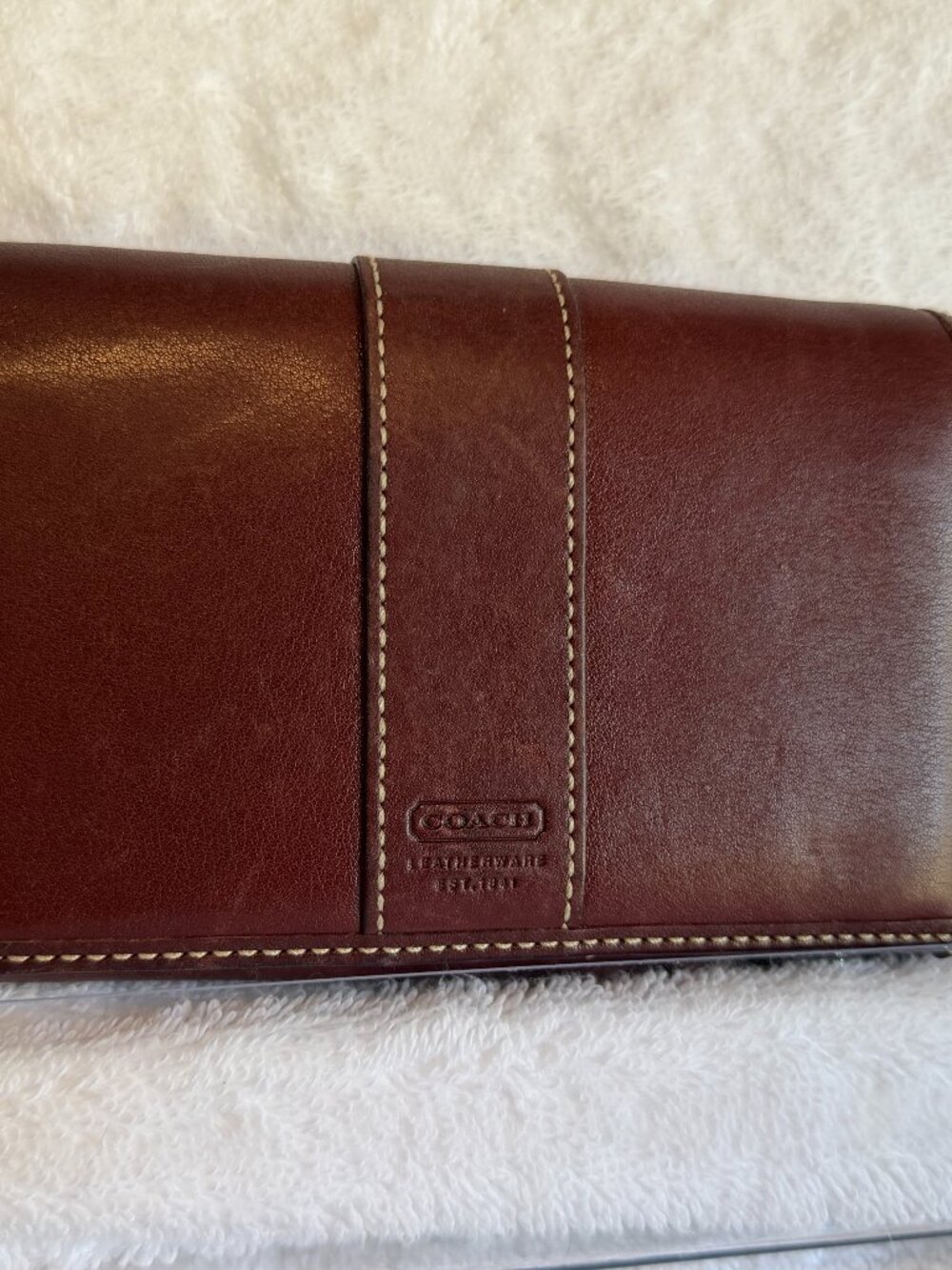 Vintage Coach Hamptons Oxblood Bi-Fold Wallet